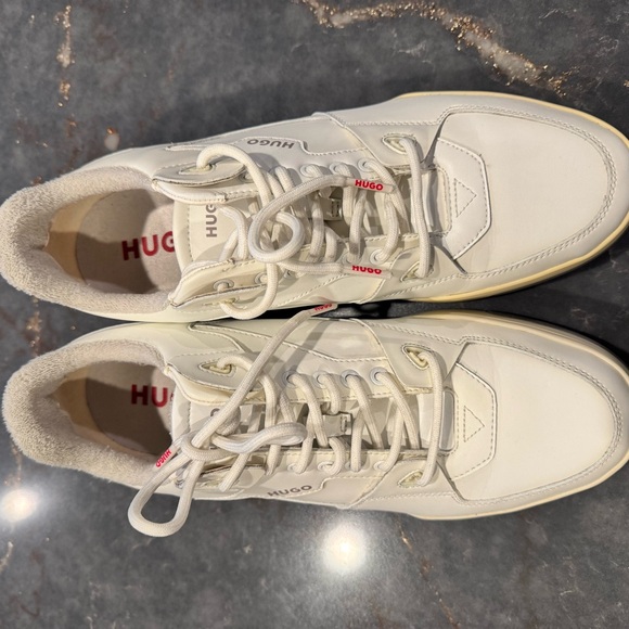 HUGO Men's Cream Sneakers - Picture 7 of 7